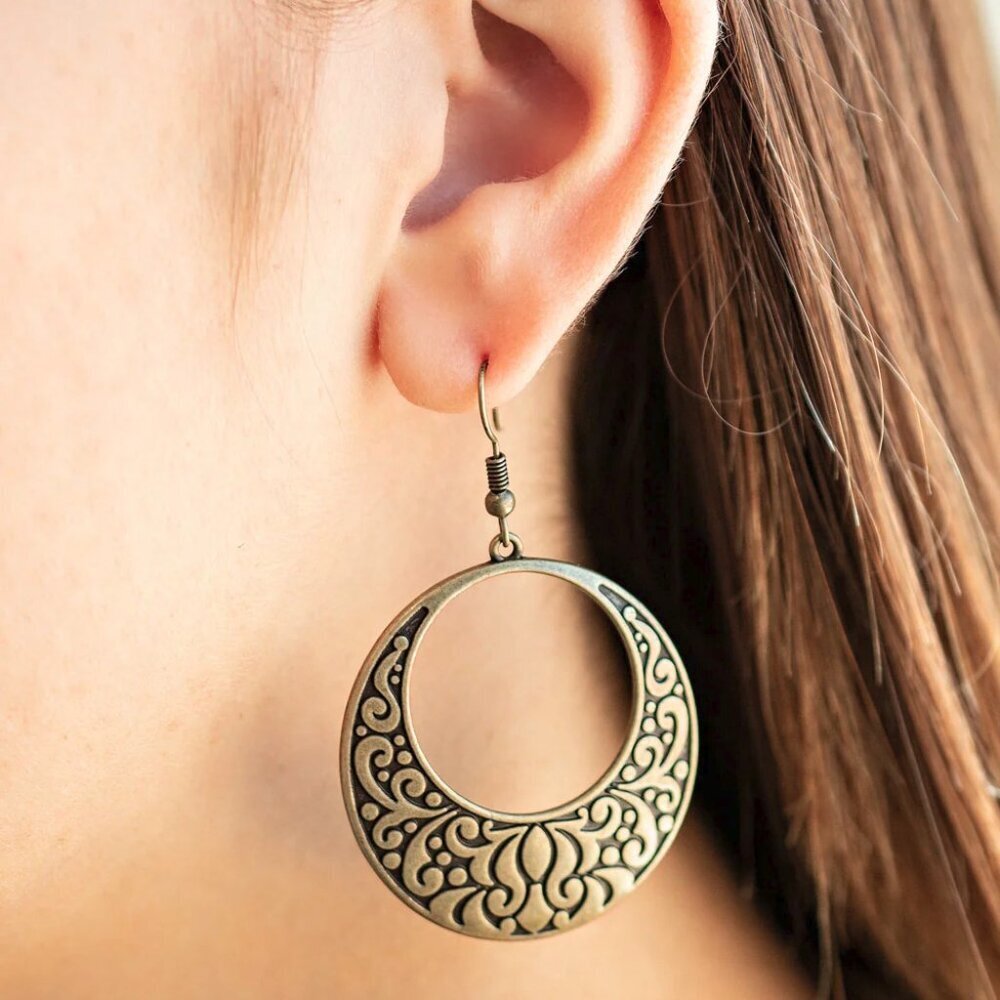 Paparazzi Jewelry Accessories - Secret Groves - Brass Earrings - Vintage